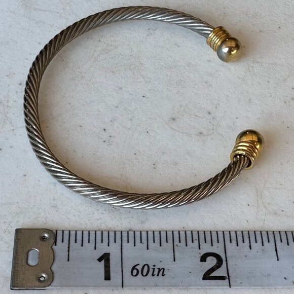 Unbranded Lot of 2 Silver Cuff Women's Fashion Jewelry Metal Bracelets - Picture 7 of 11